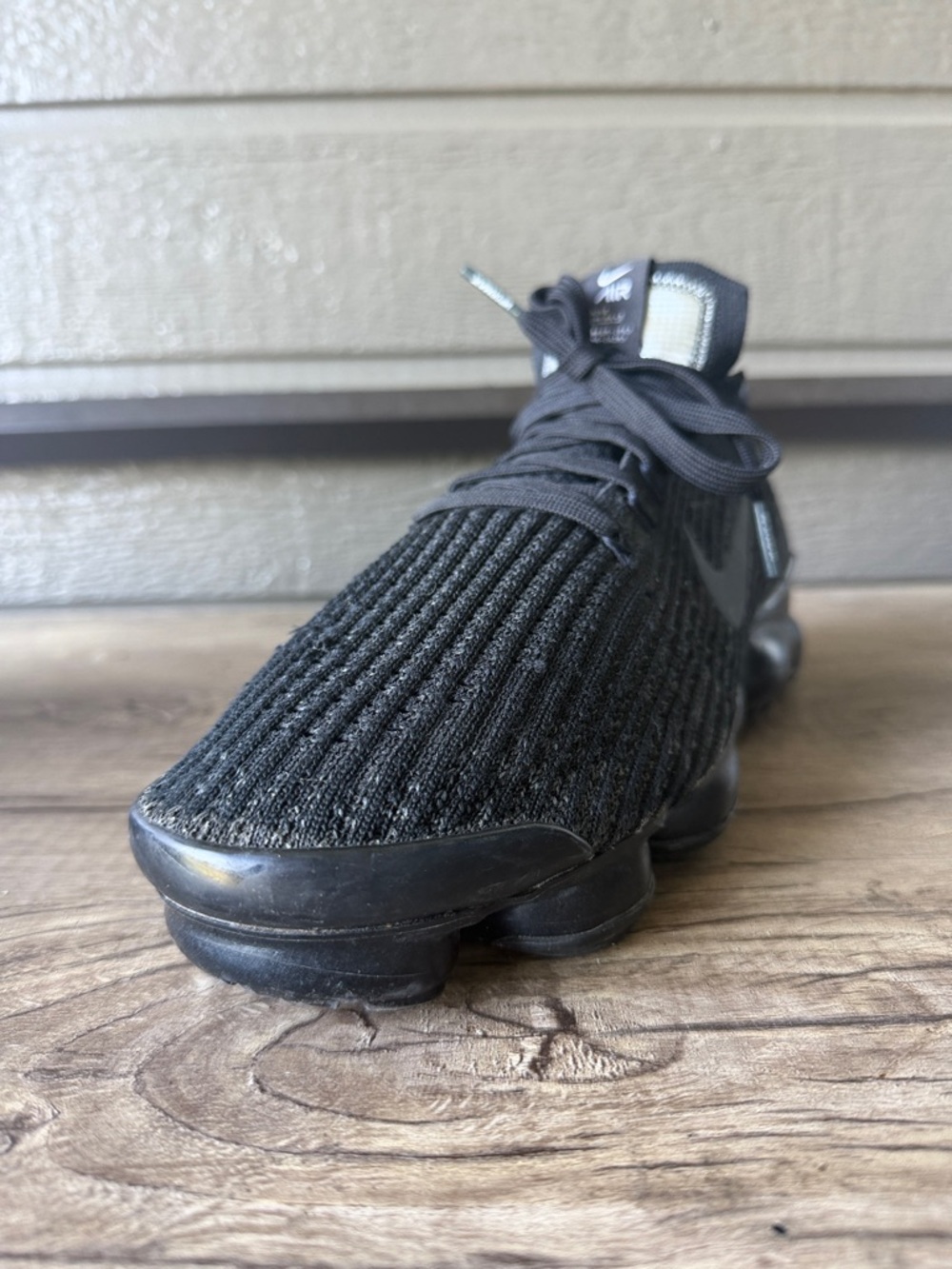 Nike Vapormax Men's Black Running Shoes size 9.5